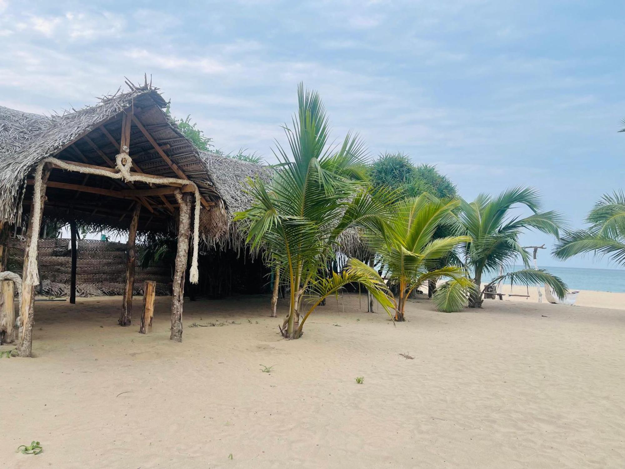 Surfing Beach Nilaveli Trincomalee Exterior foto